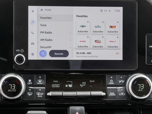 Used 2023 Toyota Highlander LE FWD image 36