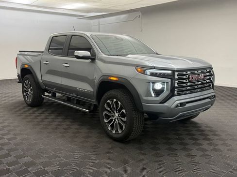 Used 2025 GMC Canyon Denali AWD/4WD image 7