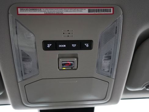 Used 2023 Toyota RAV4 LE AWD/4WD image 39
