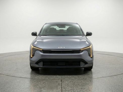Used 2025 Kia K4 FWD image 2