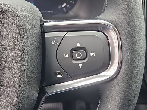 New 2026 Volvo XC40 B5 Ultra w/ Protection Package Premier image 16