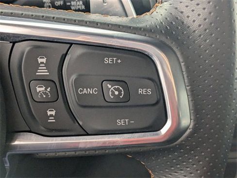 Used 2022 Jeep Wrangler Unlimited Rubicon w/ Trailer Tow Package image 15