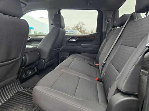 Used 2023 Chevrolet Silverado 1500 LT image 15