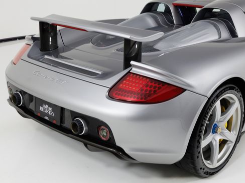 Used 2004 Porsche Carrera GT RWD image 77