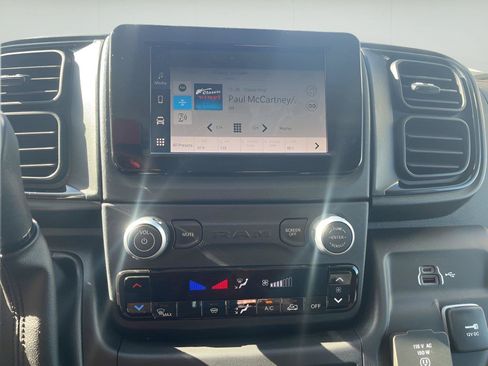 New 2025 RAM ProMaster 3500 w/ Cold Weather Group FWD image 11