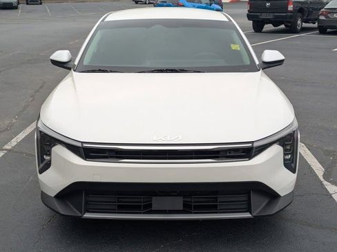 Used 2025 Kia K4 EX FWD image 2