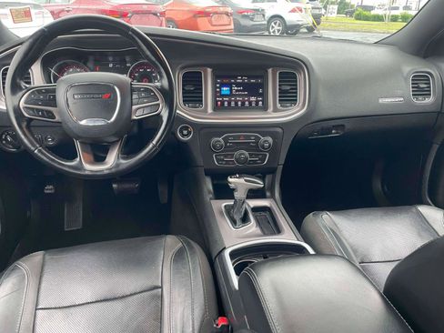 Used 2021 Dodge Charger SXT w/ Leather Interior Group RWD image 7