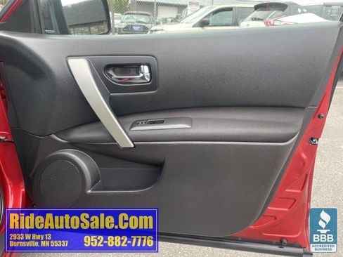 Used 2013 Nissan Rogue SV AWD/4WD image 13