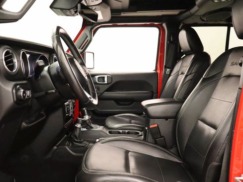 Used 2021 Jeep Wrangler Unlimited Sahara AWD/4WD image 17