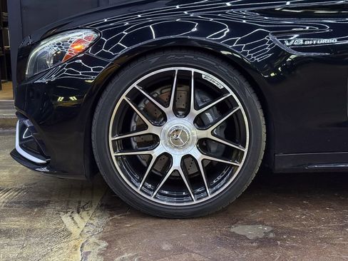 Used 2017 Mercedes-Benz C 63 AMG Sedan image 4