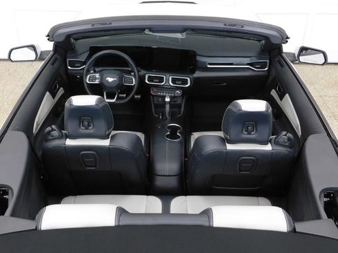 Used 2025 Ford Mustang GT Premium RWD image 54