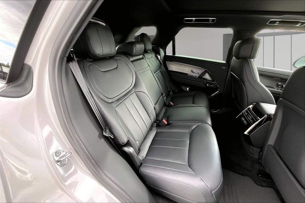 New 2026 Land Rover Range Rover Sport Dynamic SE AWD/4WD image 10