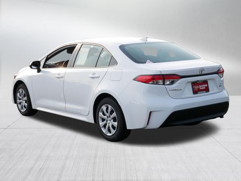 Certified 2026 Toyota Corolla LE FWD image 5