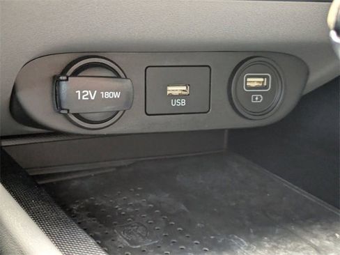 Used 2023 Hyundai Elantra SEL w/ Convenience Package image 23