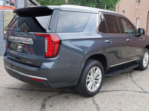 Used 2021 GMC Yukon SLT w/ SLT Premium Package AWD/4WD image 4