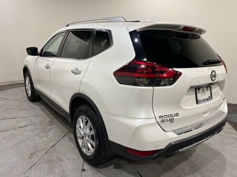 Used 2019 Nissan Rogue SV AWD/4WD image 9