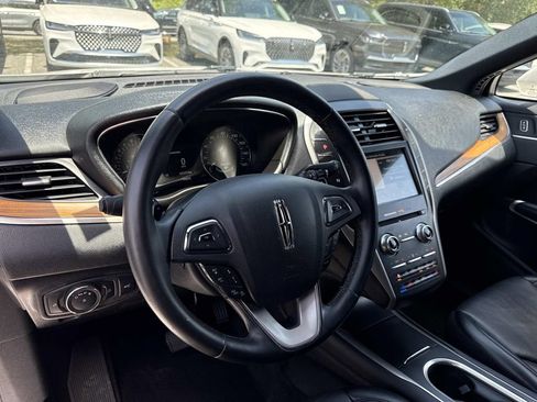 Certified 2019 Lincoln MKC Reserve w/ MKC Technology Package FWD image 33