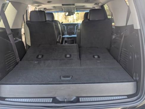 Used 2015 Cadillac Escalade Premium image 14