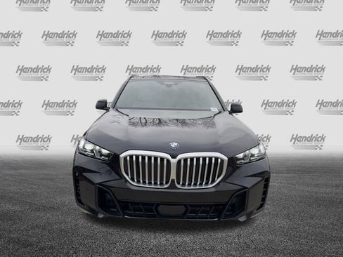 Used 2026 BMW X5 xDrive40i w/ M Sport Package image 3