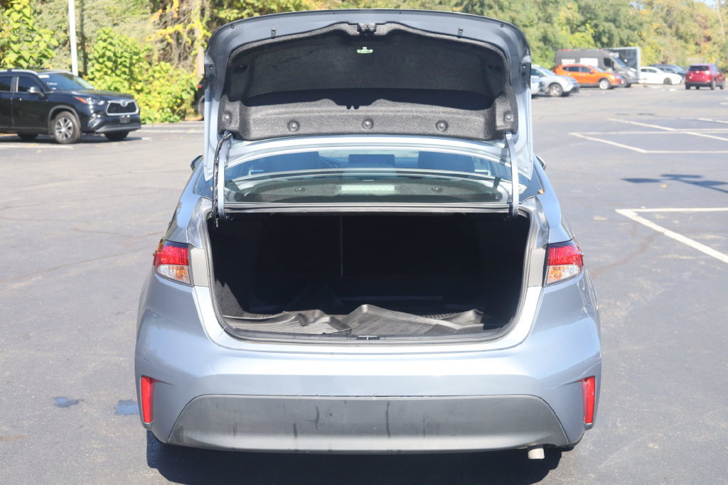Used 2024 Toyota Corolla LE FWD image 29