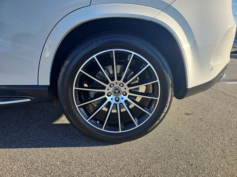 Used 2020 Mercedes-Benz GLE 450 4MATIC image 33