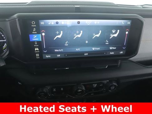 Used 2024 Jeep Wrangler Unlimited Sahara image 4