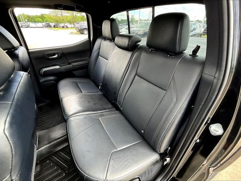 Used 2022 Toyota Tacoma Limited w/ Nightshade Package image 19