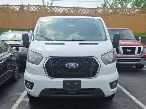 Used 2025 Ford Transit 350 XLT RWD image 2