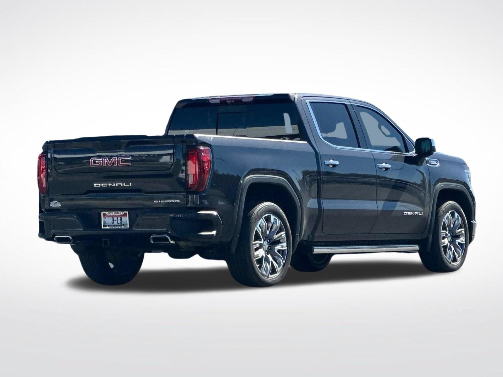 Used 2024 GMC Sierra 1500 Denali w/ Denali Reserve Package AWD/4WD image 3