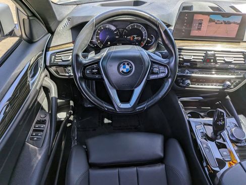 Used 2019 BMW 530i w/ Premium Package RWD image 15