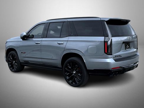 Used 2025 Cadillac Escalade V w/ LPO, ONYX Package AWD/4WD image 7