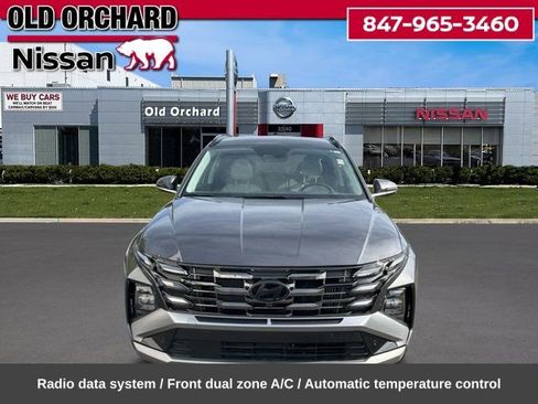 Used 2025 Hyundai Tucson Limited AWD/4WD image 2