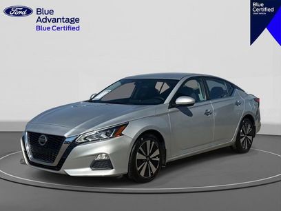 Used 2022 Nissan Altima 2.5 SV