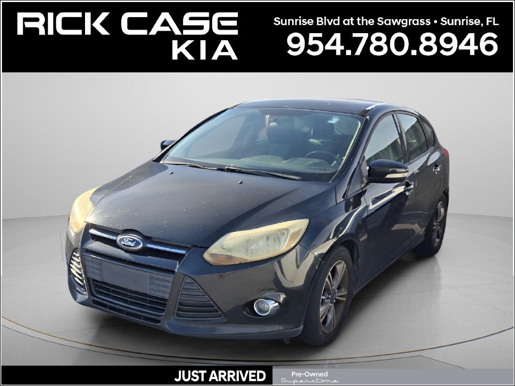 Used 2014 Ford Focus SE w/ SE Sport Package FWD image 1