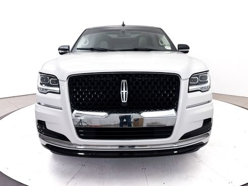 Used 2022 Lincoln Navigator L Black Label AWD/4WD image 16
