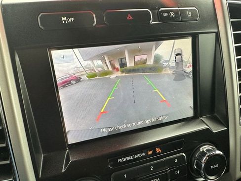 Used 2020 Ford F150 Lariat image 28