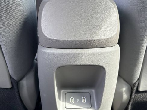 Used 2024 Hyundai Elantra SEL FWD image 21