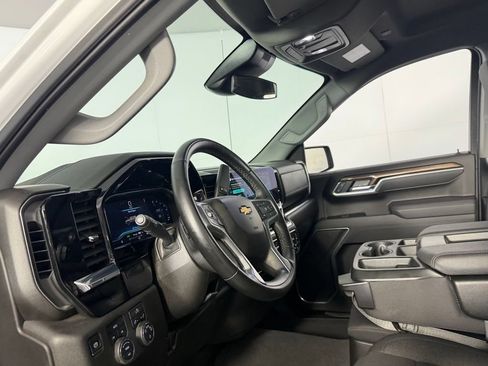 Used 2025 Chevrolet Silverado 1500 LT w/ Protection Package AWD/4WD image 24