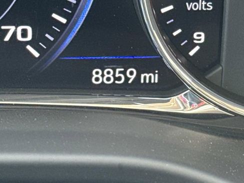 Used 2023 GMC Acadia Denali w/ Black Diamond Edition image 33