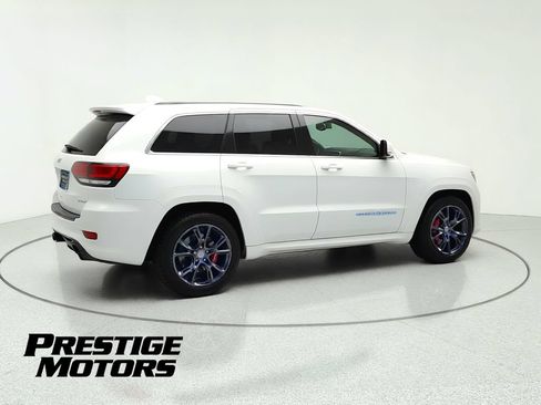 Used 2015 Jeep Grand Cherokee SRT w/ Luxury Group II AWD/4WD image 8
