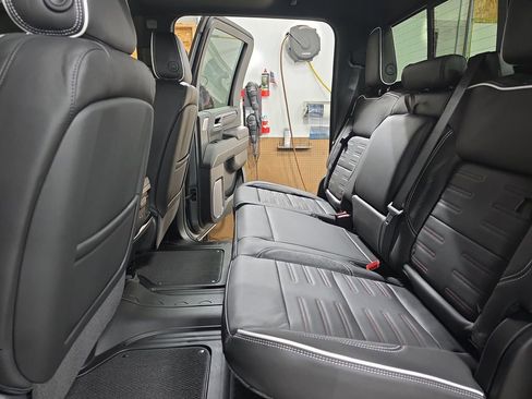 New 2026 GMC Sierra 2500 AT4X w/ LPO, Black Badging Package AWD/4WD image 13