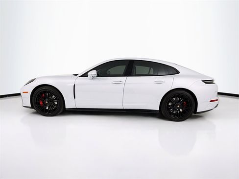 Certified 2025 Porsche Panamera GTS image 2