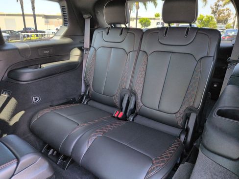 Used 2023 Jeep Grand Cherokee L Summit AWD/4WD image 32