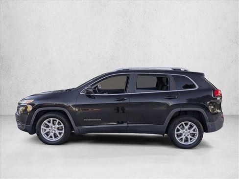 Used 2016 Jeep Cherokee Latitude image 7