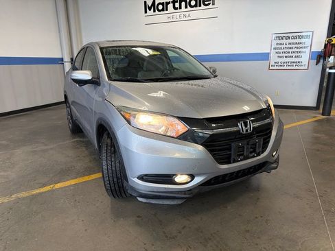 Used 2018 Honda HR-V EX image 3