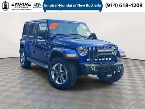 Used 2018 Jeep Wrangler Unlimited Sahara w/ Dual Top Group AWD/4WD image 1