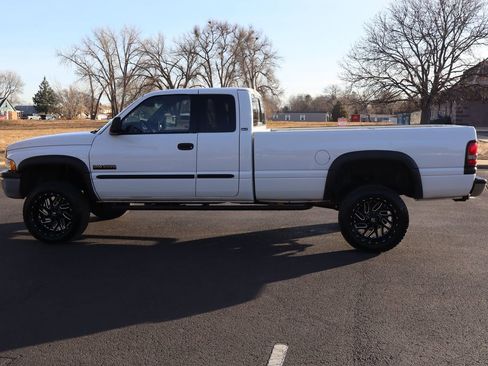 Used 2001 Dodge Ram 2500 Truck ST image 9