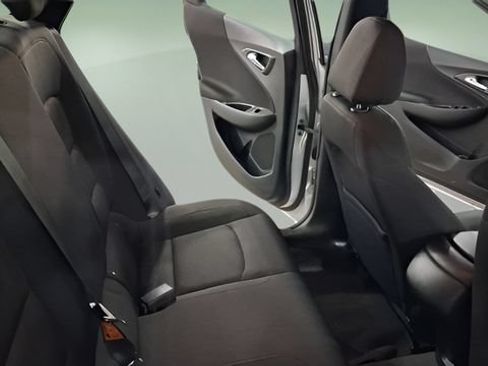Used 2022 Chevrolet Malibu LS FWD image 17