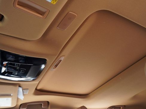 Used 2025 Lexus NX 250 FWD w/ Towing Package (2000 Lbs) image 24