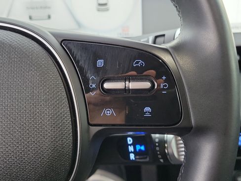 Certified 2024 Hyundai Ioniq 5 SE image 8